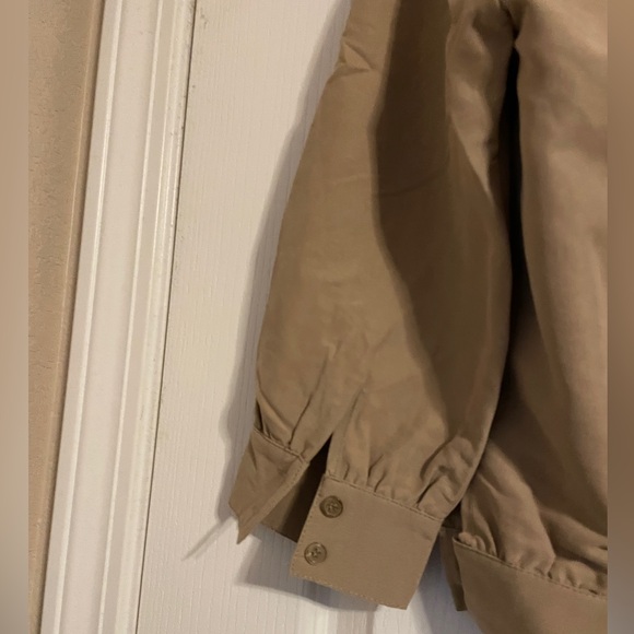 NWT Evidnt Los Angeles Tan Blouse Top Jacket Size Small or Large Available Basic - Picture 7 of 8